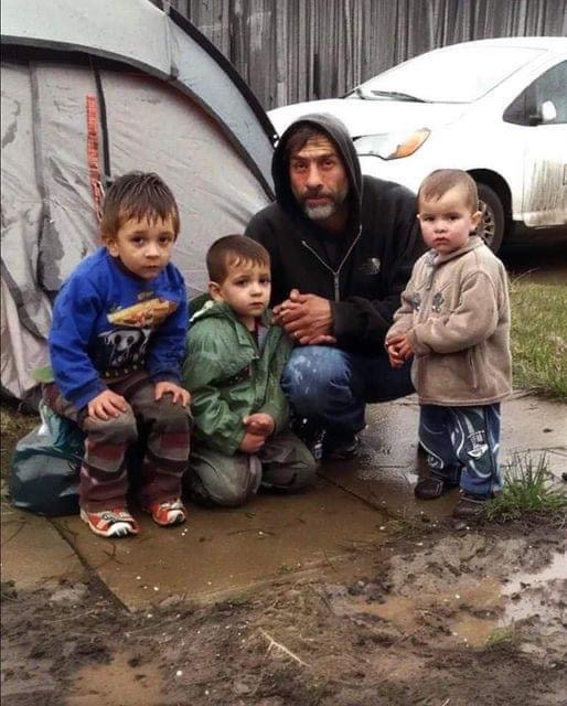 He’s a single dad of 3. For the last 4 months they’d been living in a muddy tent on the street. Then one day he saw a terrible scene at a gas station; a man didn’t have enough money to pay but people😔 instead of helping, just ridiculed him. This homeless dad paid for the man with his last few bucks in his pocket. The next morning, there were 2 jeeps near his tent. A man handed the dad a letter. He opened it and turned pale. Here’s what it read.👇(in comment)