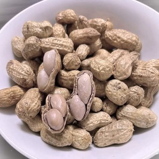 Love Peanuts? Here’s What They Can Do for Your Health!