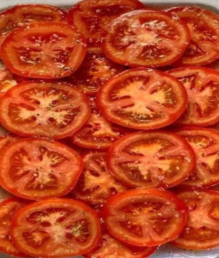 Eating tomatoes: an ally for your health and your kitchen